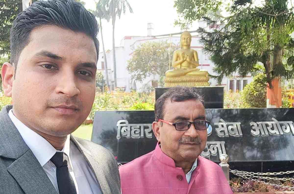BPSC रिजल्ट: अमेरिकी कंपनी में 18 लाख की नौकरी छोड़ बना DySP, बेतिया के अभिनव की सक्सेस स्टोरी