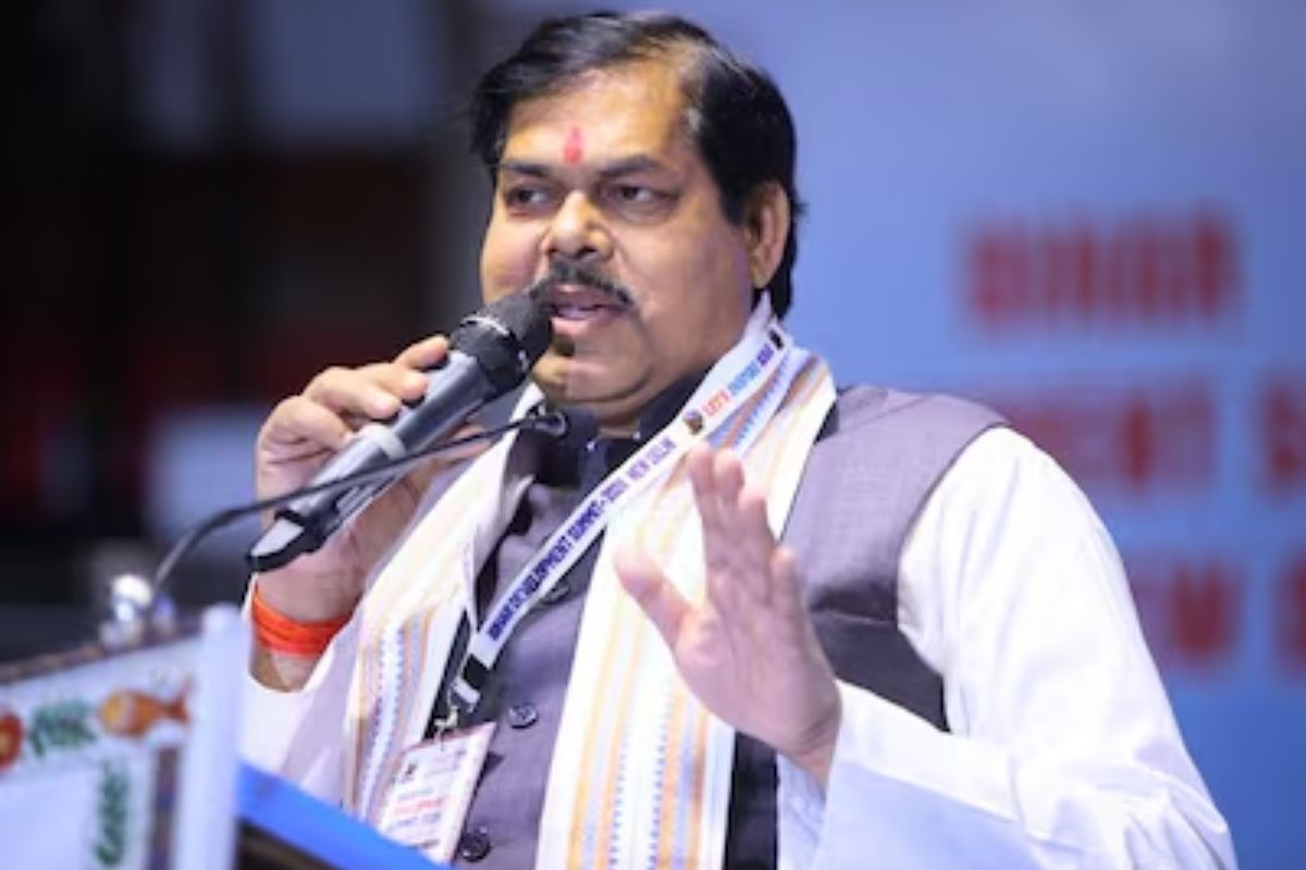 ‘स्कूल से बाहर रहने पर कटेगी हाजिरी’, मिथिलेश तिवारी ने दी चेतावनी- बिहार में शिक्षकों पर होगी AI की नजर