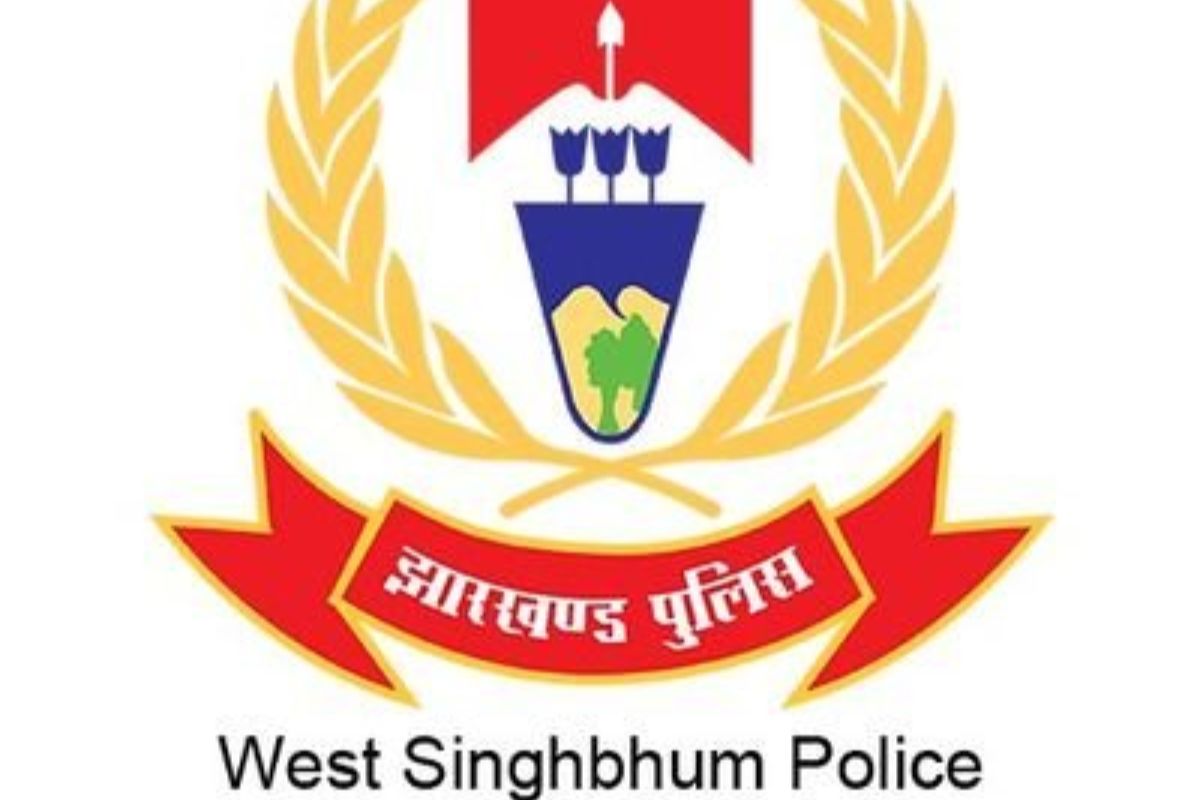चाईबासा में दबंगई: पुलिस को पता बताने पर वार्ड पार्षद को सरेआम पीटा, चांदी की चेन लूटकर फरार