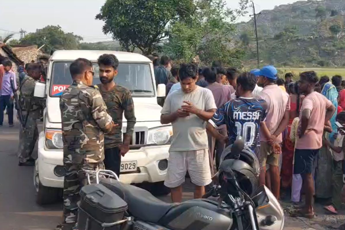 धनबाद में दिनदहाड़े आटा मिल कर्मी की गोली मारकर हत्या, लूट या रंजिश; पुलिस कर रही जांच