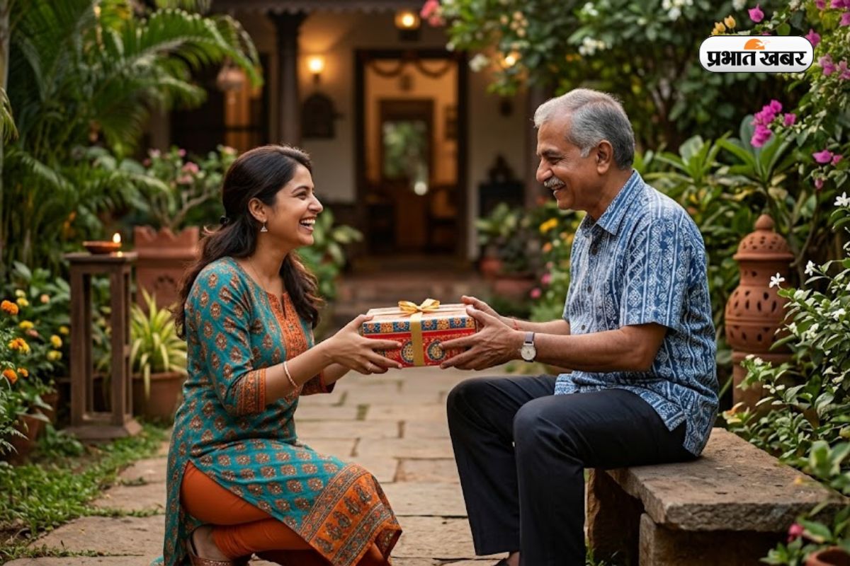 फादर्स डे पर प्यार जताने का सबसे आसान तरीका, 1000 रुपये से कम के ये गिफ्ट्स करें ट्राई