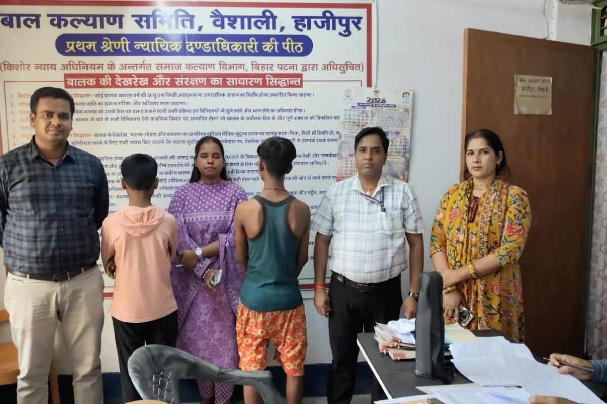 हाजीपुर में बाल श्रम उन्मूलन अभियान के तहत गोरौल से दो बाल श्रमिक मुक्त