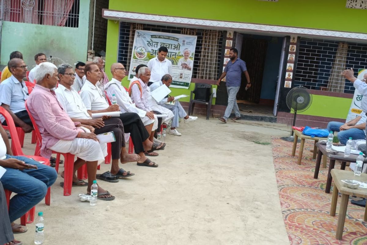 वैशाली के किसानों को बताया गया जैविक खाद का फायदा, रासायनिक उर्वरकों से घट रही मिट्टी की उर्वरा शक्ति