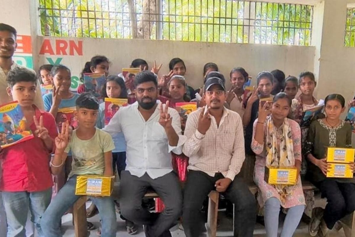 पैसा नहीं बनेगा पढ़ाई में बाधा! हाजीपुर में ‘श्रीराम क्लासेस’ मुफ्त शिक्षा से संवार रहा ग्रामीण बच्चों का भविष्य