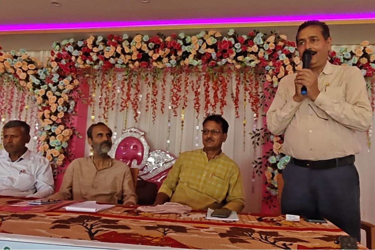 महुआ में शिक्षा के निजीकरण पर कार्यशाला, देश में ‘समान शिक्षा व्यवस्था’ लागू करने की उठी मांग