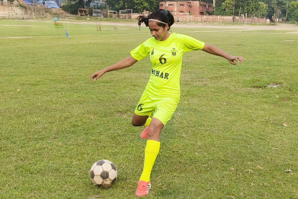 मानसी के रेलवे मैदान में आज महिला फुटबॉल का महा मुकाबला,वेस्ट बंगाल से भिड़ेगी महिला हीरोज क्लब
