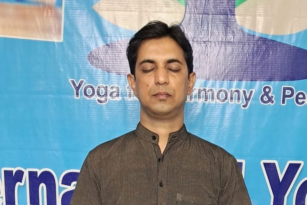 योग स्वस्थ जीवन की कुंजी, तनाव और बीमारियों से दिलाता है राहत : फरीद आलम