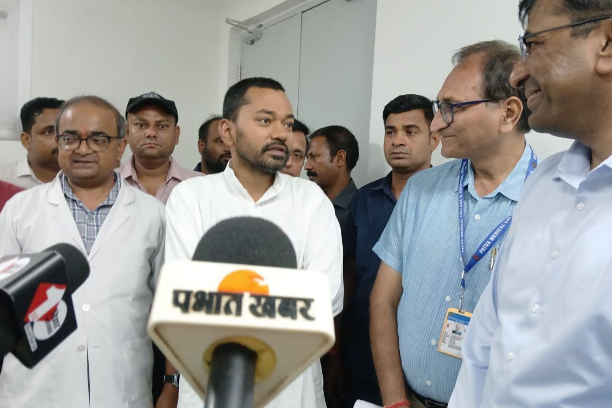 PMCH की नई प्रिंसिपल बनीं डॉ. गीता सिन्हा, मंत्री निशांत कुमार का फोन नहीं उठाने वाले नरेंद्र सिंह भेजे गए बेतिया