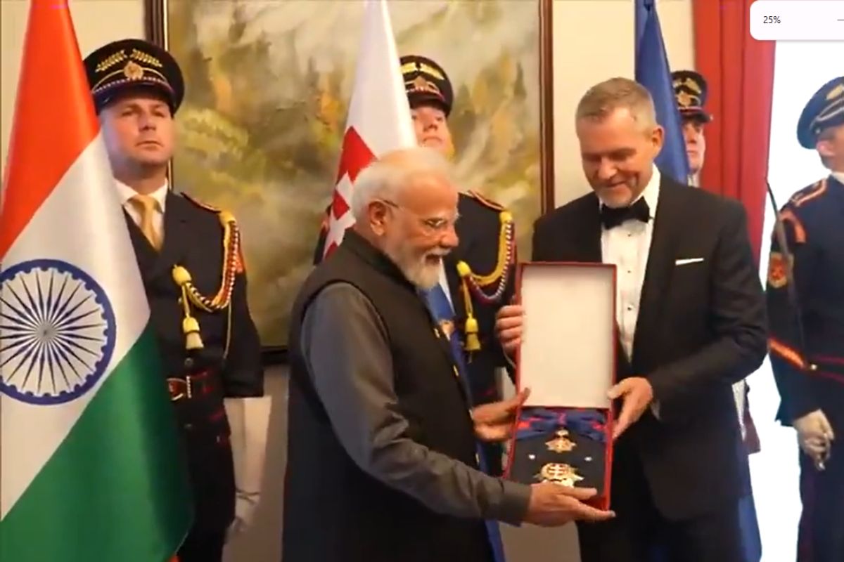पीएम मोदी को मिला स्लोवाकिया का सर्वोच्च सम्मान; किसी भी देश द्वारा दिया गया यह 33वां वैश्विक पुरस्कार