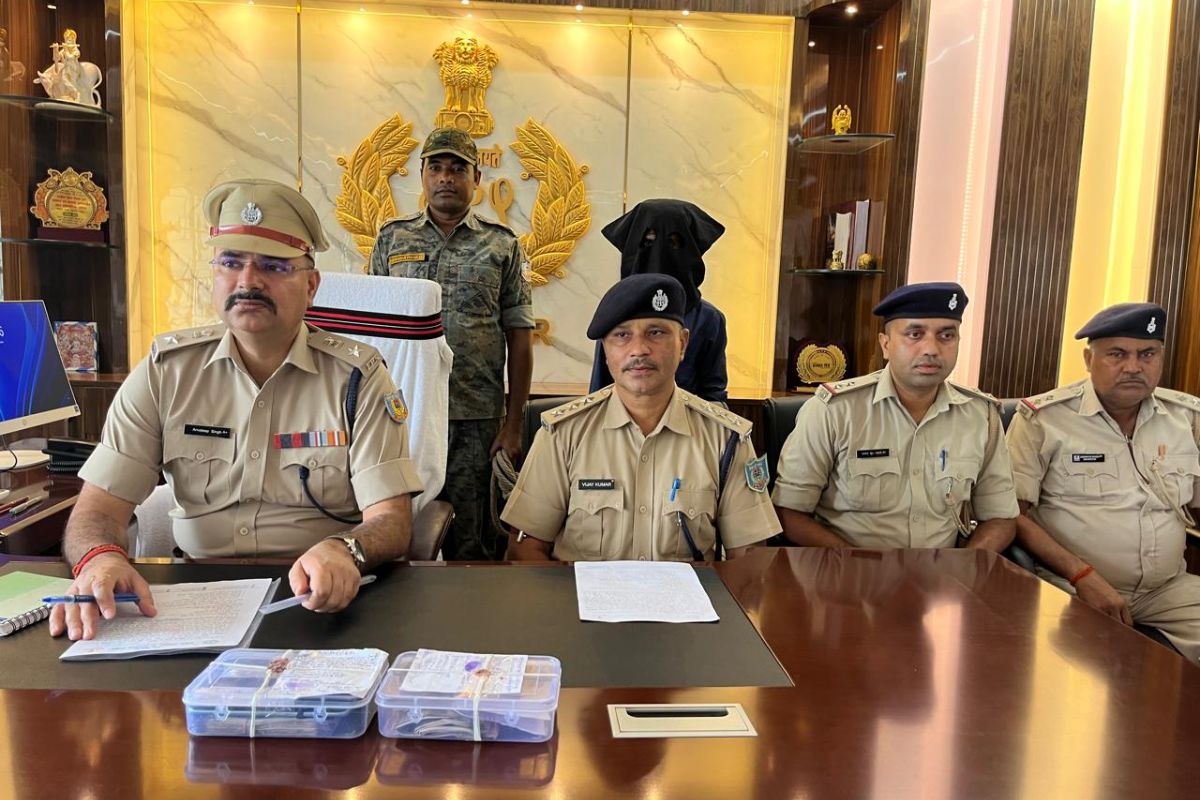 Pakur Crime News: पाकुड़ पुलिस का सुपरफास्ट एक्शन, दमदमा चोरी कांड का 12  घंटे में खुलासा, चोर गिरफ्तार