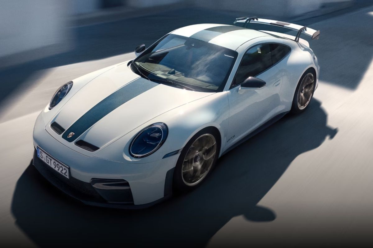 503hp की ताकत और 311kmph की रफ्तार, भारत में आई नई Porsche 911 GT3