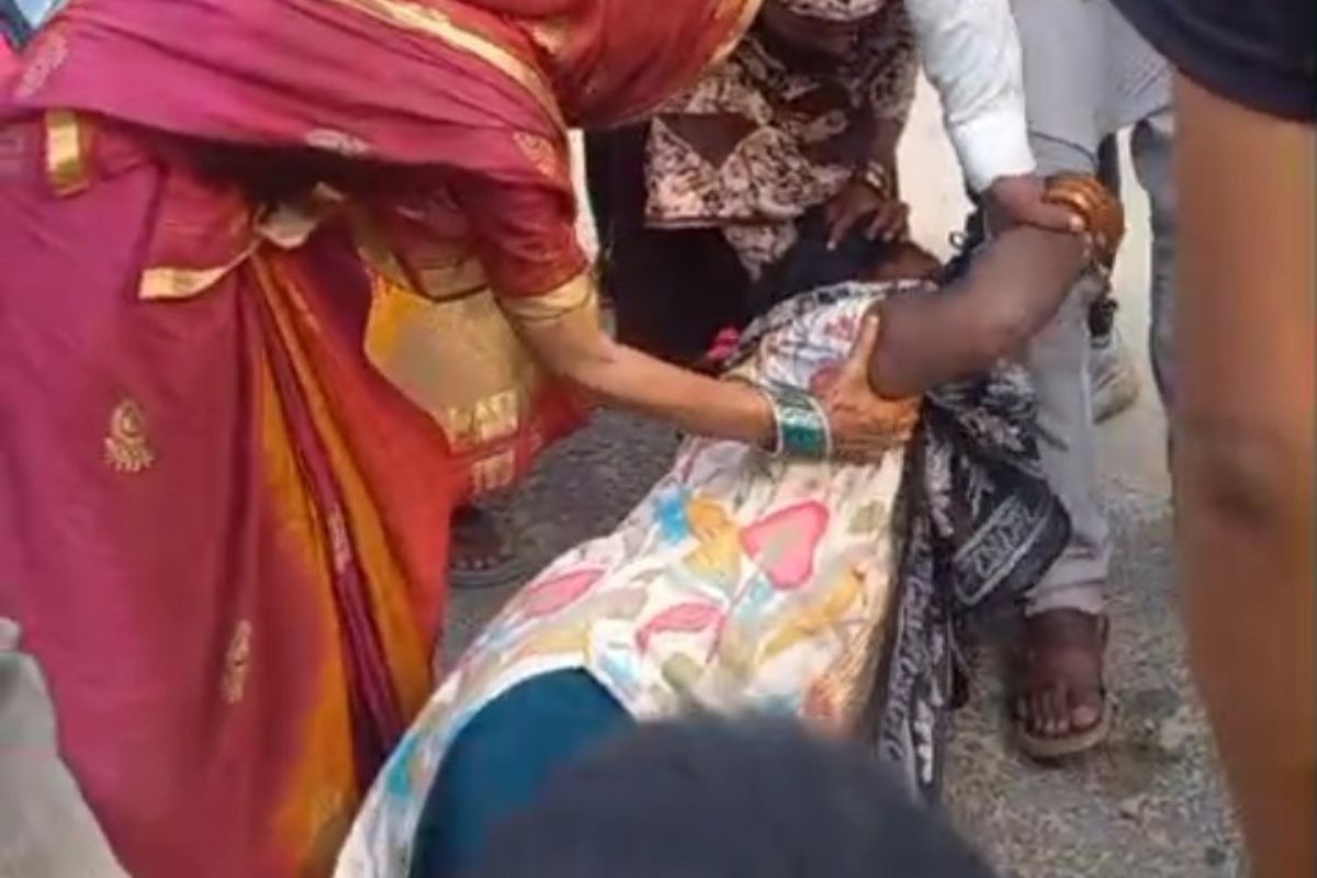 पूर्णिया में तेज रफ्तार बाइक ने महिला को मारी टक्कर, गंभीर हालत में अस्पताल में भर्ती