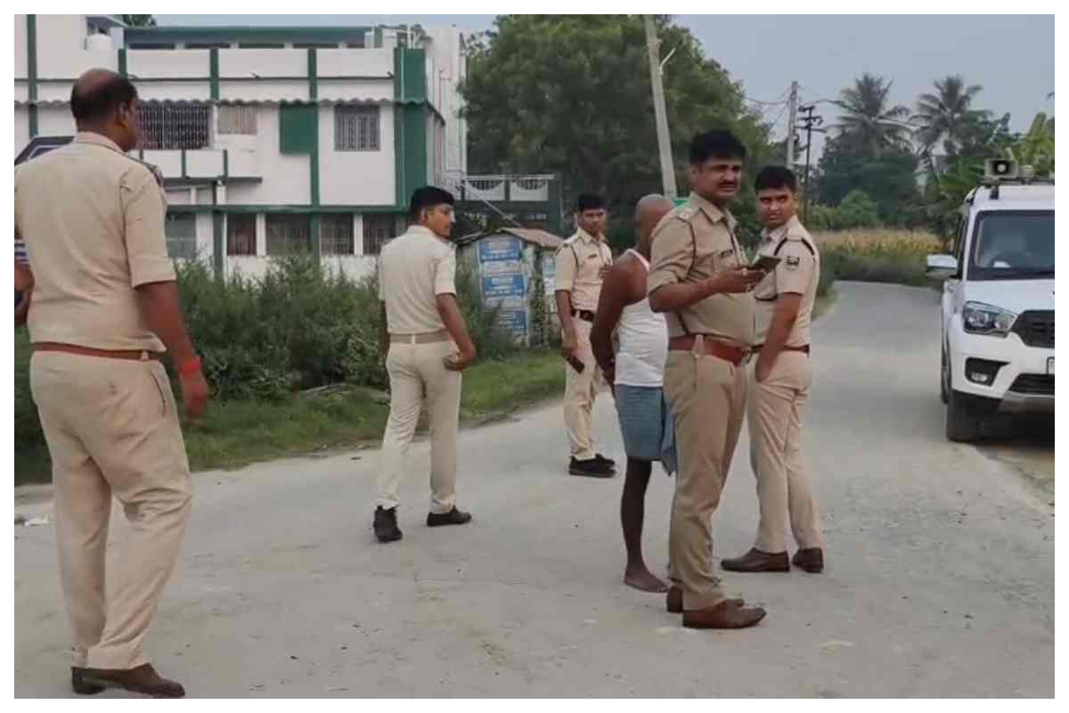 नेटवर्किंग कंपनी पर पुलिस का छापा, दर्जनों युवक-युवतियों से पूछताछ