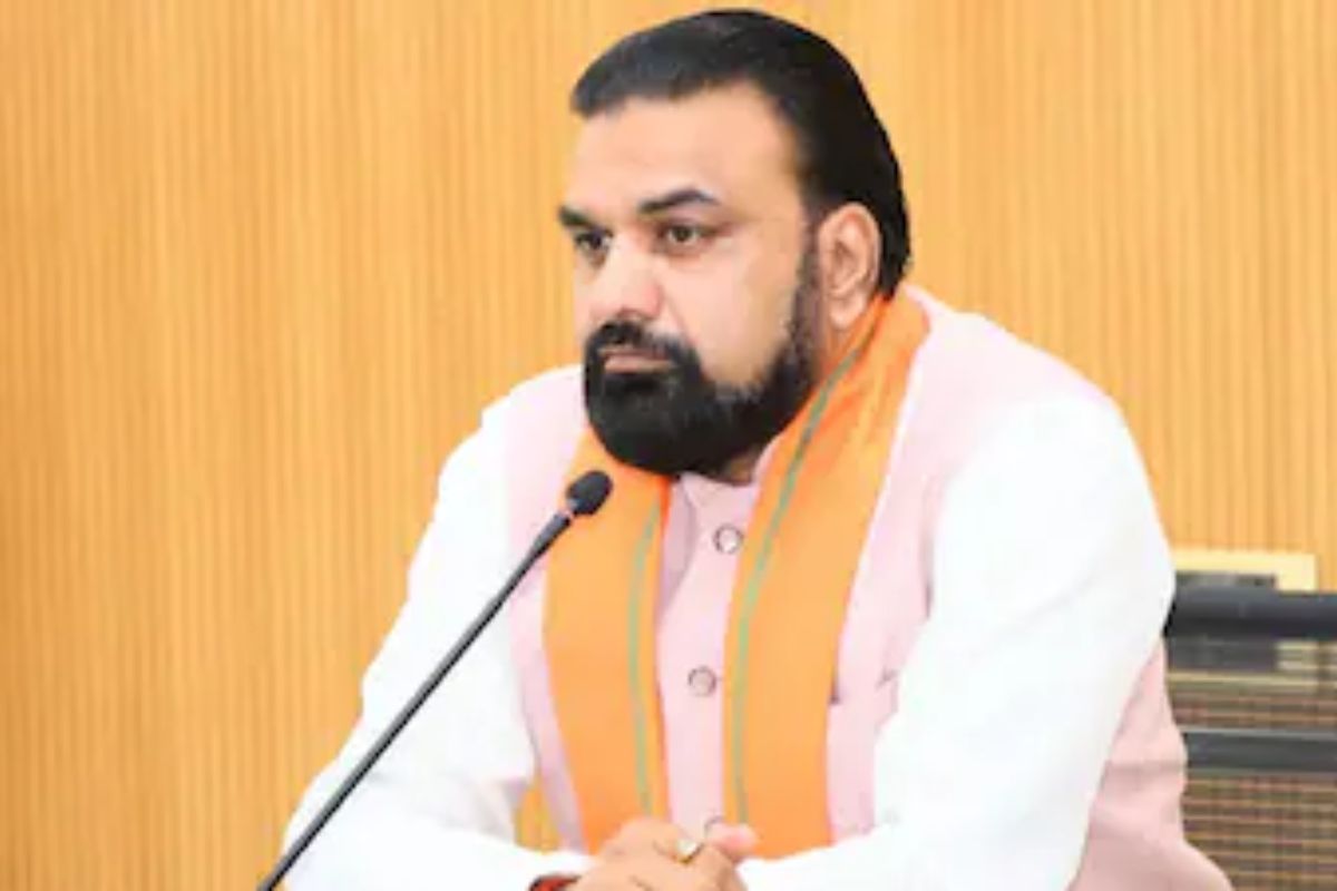 अब बड़े शहरों का नहीं लगाना होगा चक्कर, आपके जिले में ही मिलेगा हार्ट, ब्रेन और कैंसर का इलाज, जानें सम्राट सरकार का प्लान