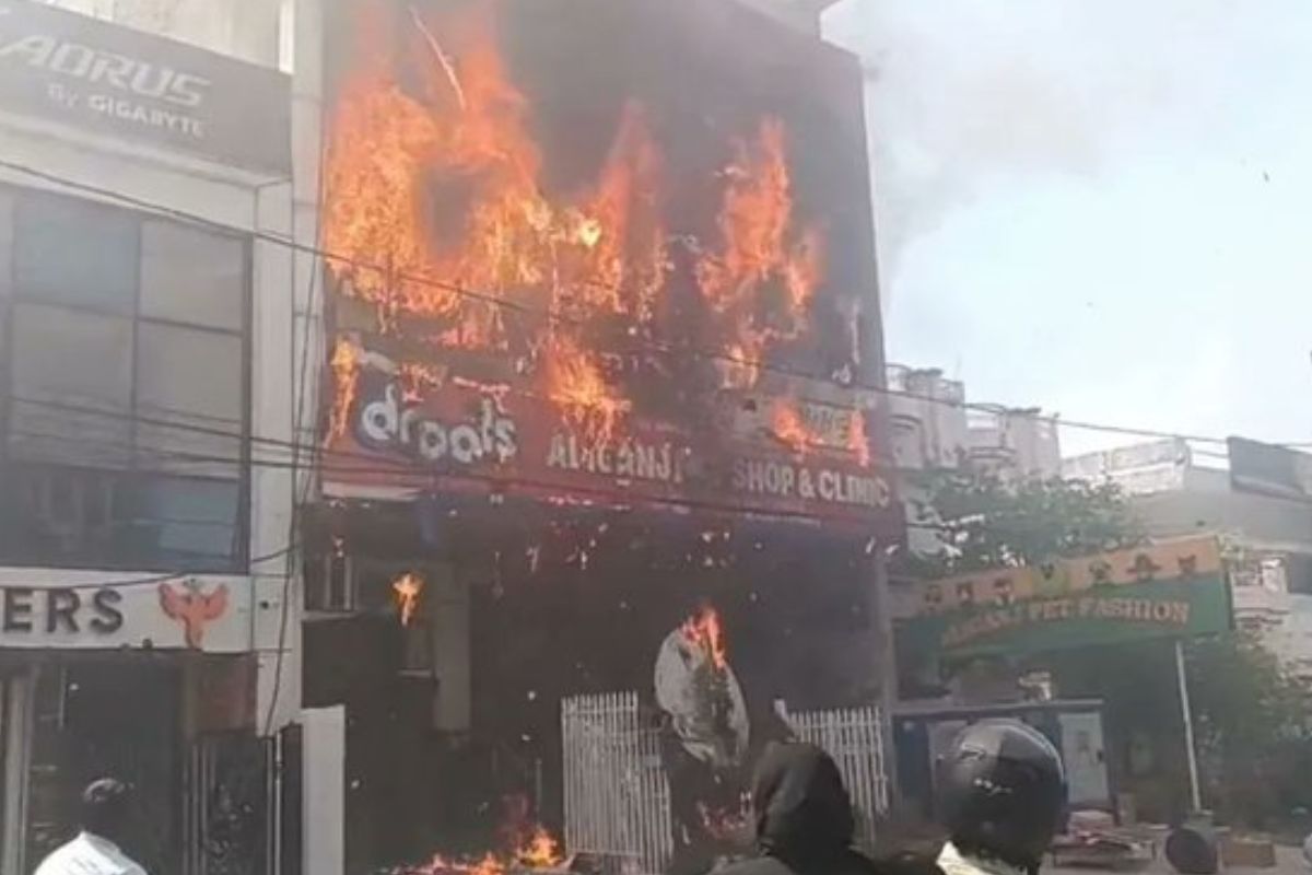 लखनऊ अग्निकांड में बड़ा खुलासा, LDA की जांच रिपोर्ट में 18 अधिकारी और इंजीनियर दोषी