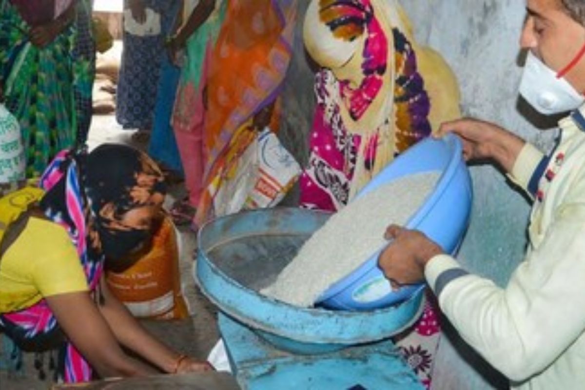 आरा: बीडीसी की बैठक आयोजित, जन वितरण प्रणाली सहित कई मुद्दों पर सदस्यों का हंगामा