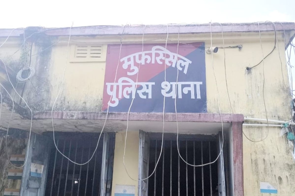 पूर्णिया में छेड़खानी का विरोध करने पर भाई और रिश्तेदारों को स्मैकरों ने बेरहमी से पीटा