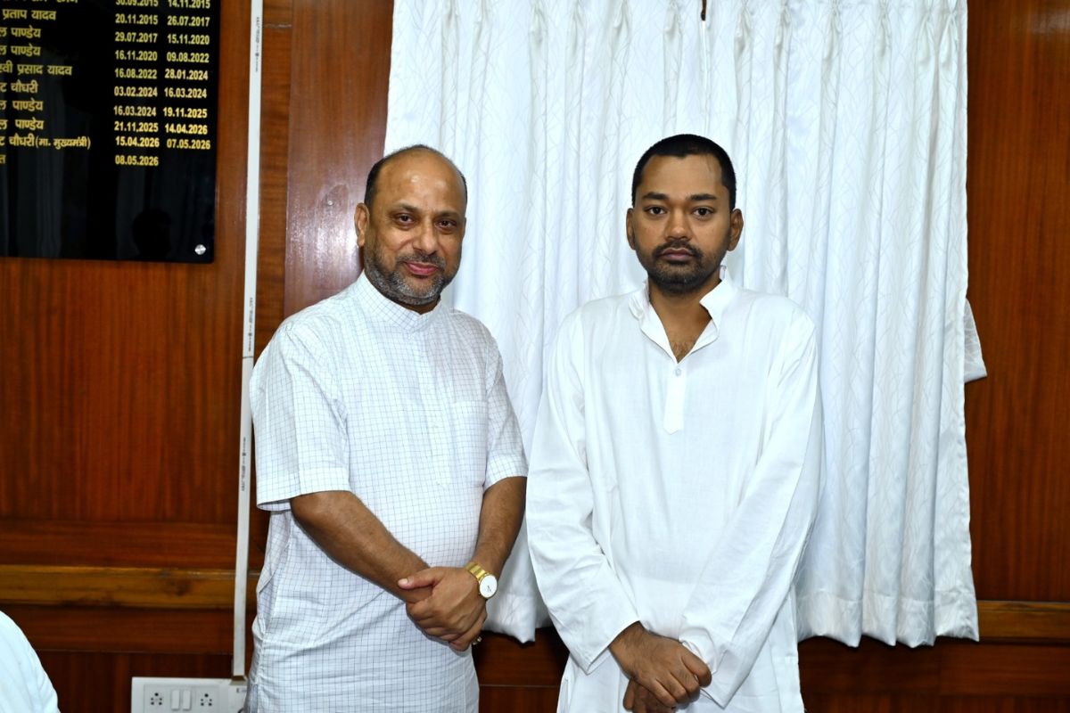 स्वास्थ्य व्यवस्था पर बड़ा सवाल: तीन लाख आबादी, खाली पदों का अंबार और बेकार पड़े उपकरण