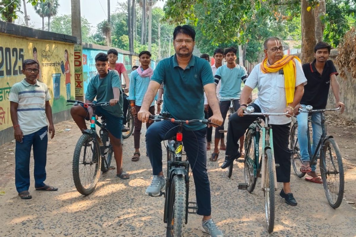 विश्व साइकिल दिवस पर दाउदनगर में “संडेज ऑन साइकिल” राइड का आयोजन