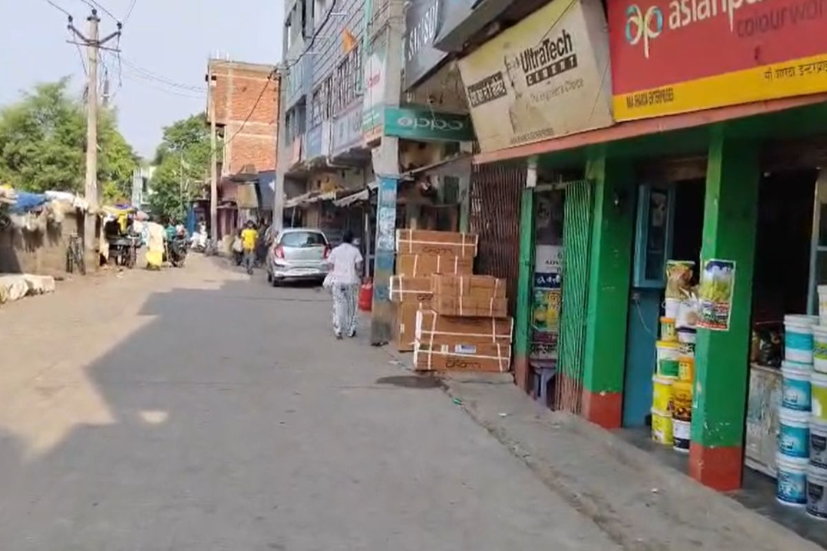 डिग्री कॉलेज विवाद से बाजार में उथल-पुथल, नगरनौसा में तनाव के बाद शुक्रवार को धीमी रफ्तार