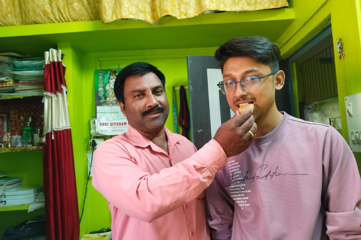 नवादा में मेधावी छात्र अश्मित वर्मा का कमाल, सीए इंटर में फर्स्ट अटेम्प्ट में सफलता