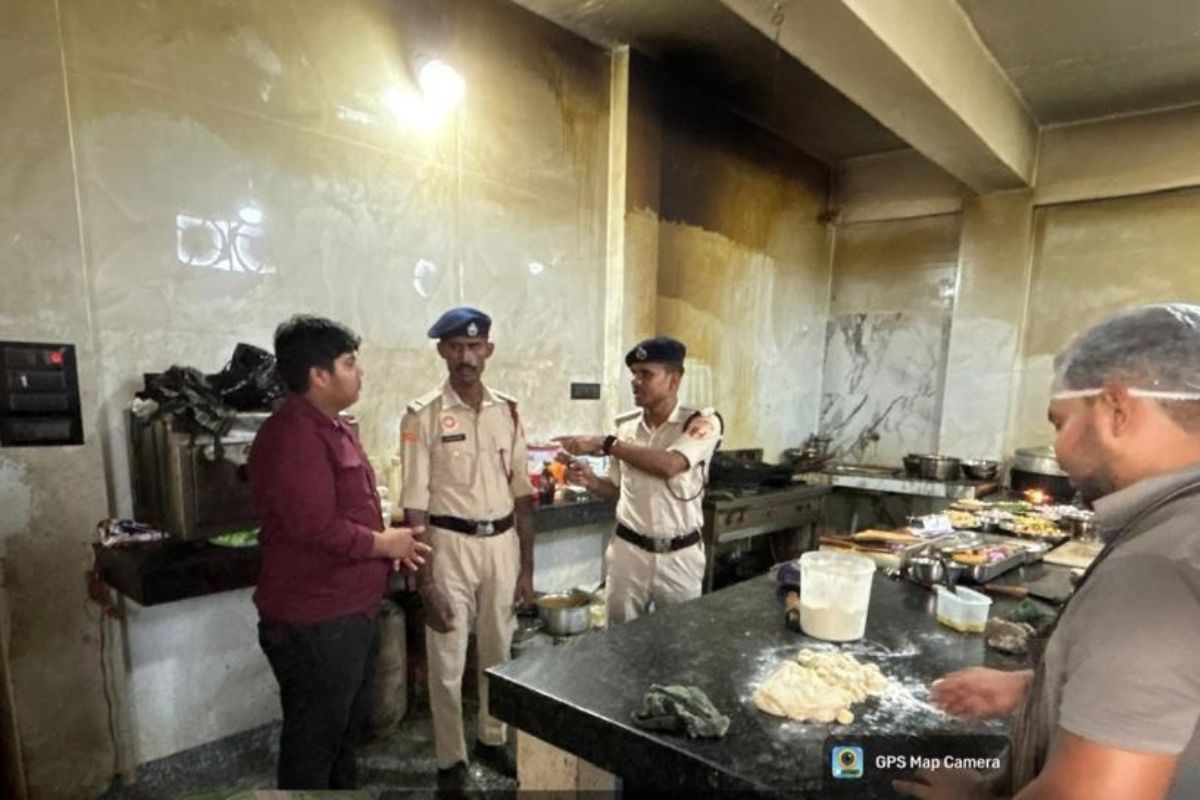 अररिया के होटलों व अस्पतालों में अग्नि सुरक्षा ऑडिट: लापरवाही मिलने पर नोटिस जारी