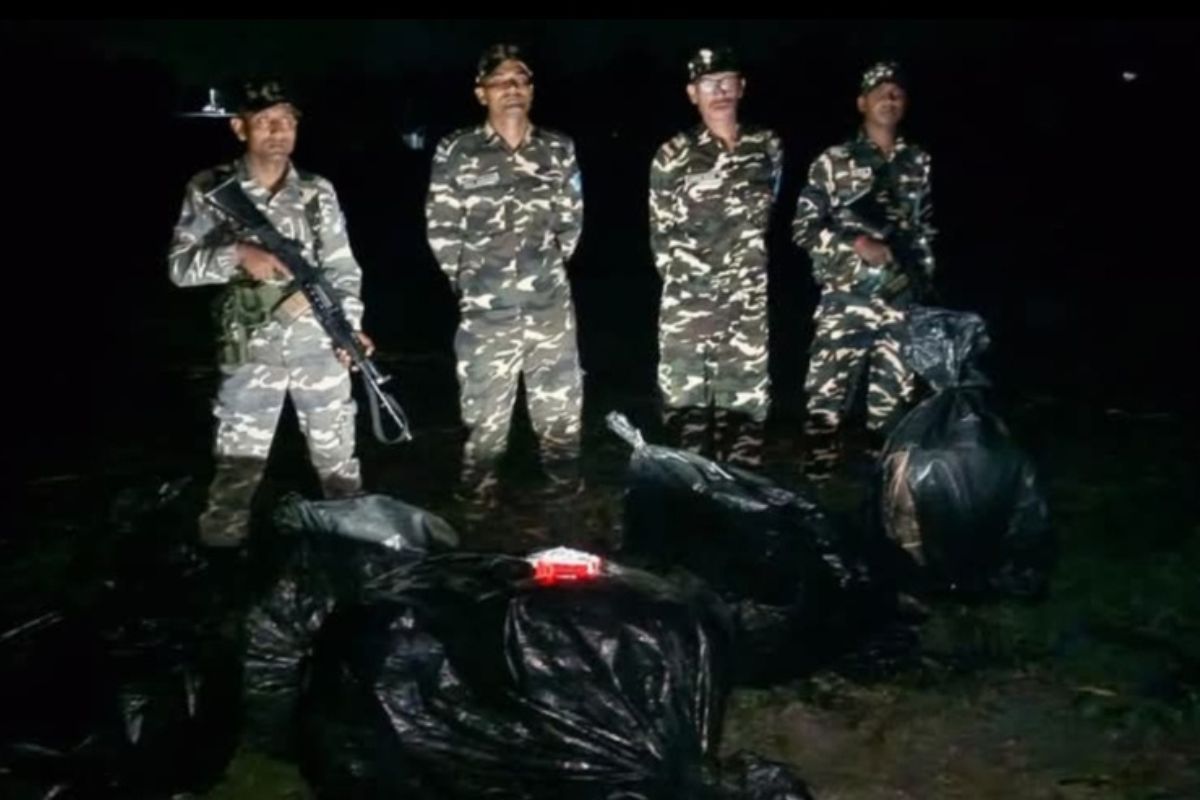 भारत-नेपाल बॉर्डर पर SSB की कार्रवाई, डूबरबन्ना में गांजा जब्त