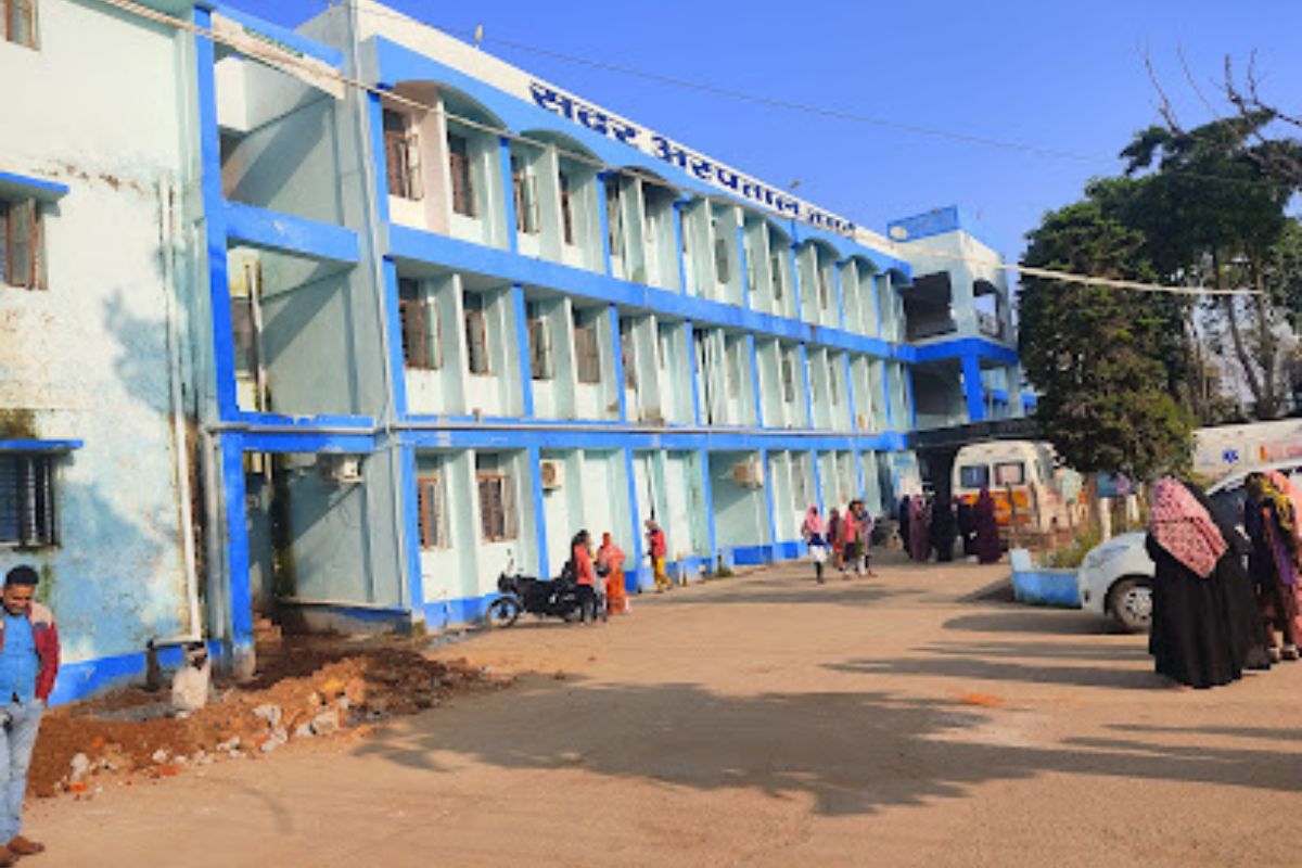 अस्पतालों में बढ़ी भीड़, जानिए सदर अस्पताल का पूरा ओपीडी रोस्टर