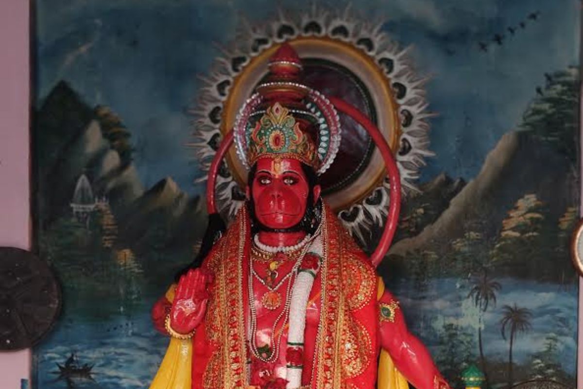 बांका के बजरंगबली मंदिरों में गूंजा हनुमान चालीसा: पंजवारा संकट मोचन मंदिर में उमड़े श्रद्धालु