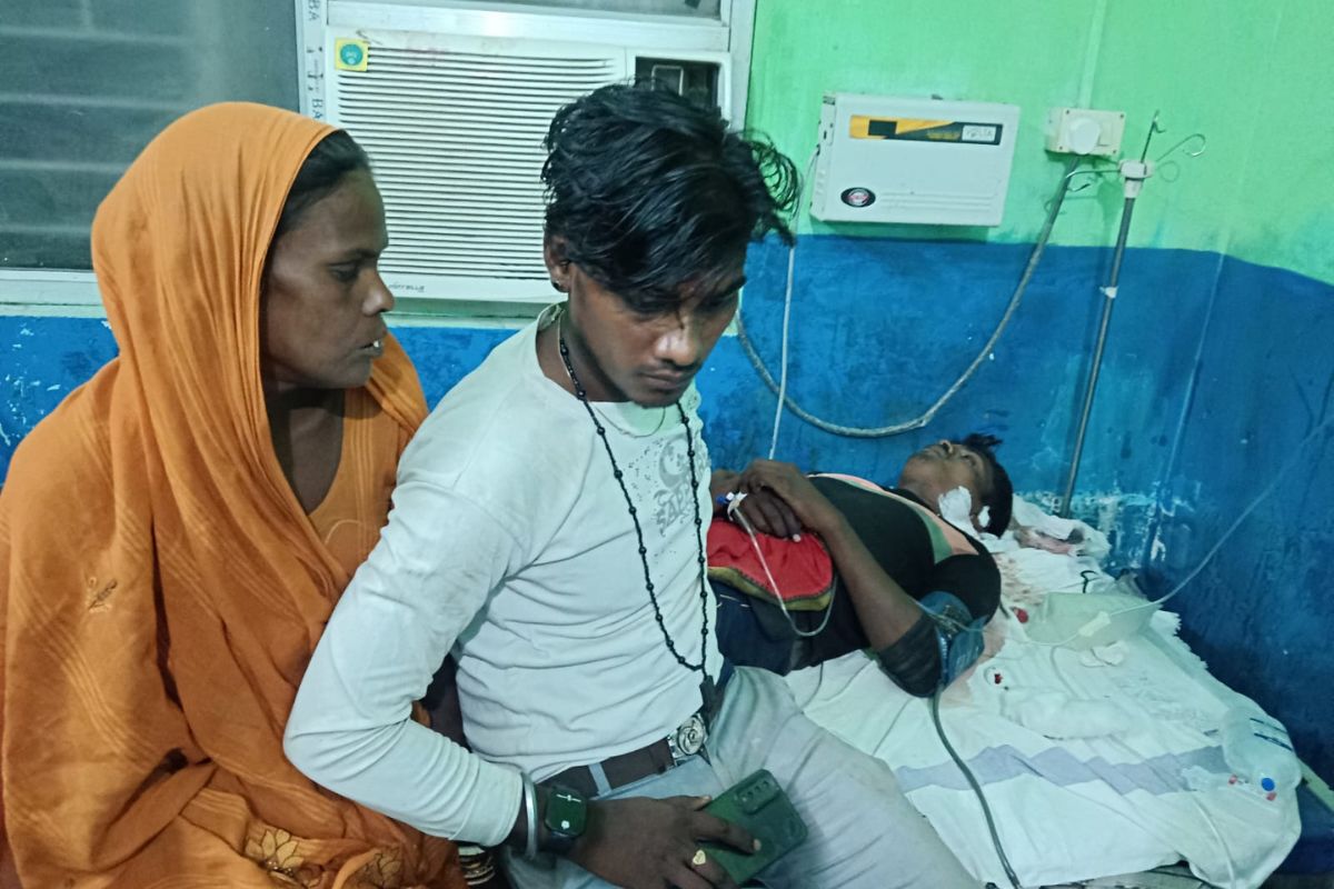 बेगूसराय में बाइक सवार युवक की सड़क हादसे में मौत, साथी गंभीर रूप से गंभीर