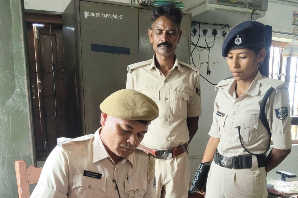 किशनगंज में अपराध पर नकेल: एसपी के निर्देश पर बैंकों में पुलिस का मेगा सिक्योरिटी ऑडिट