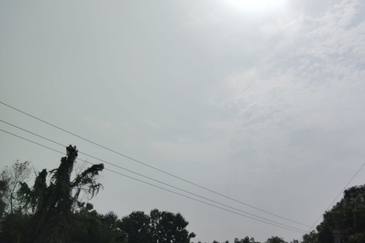 कड़ी धूप के साथ मंगलवार की शुरुआत, दिन में बूंदाबांदी और रात में बारिश के आसार