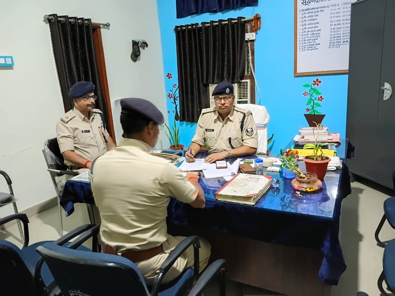 सूर्यगढ़ा थाना का डीएसपी (यातायात) ने किया निरीक्षण, लंबित मामलों के त्वरित निष्पादन के दिए निर्देश