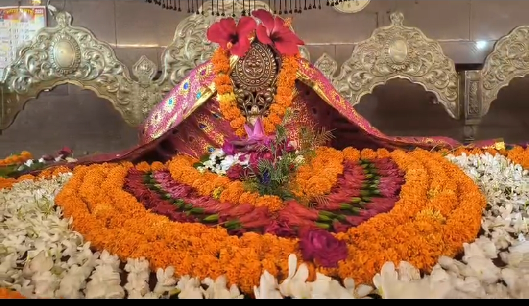 लखीसराय के मां बाला त्रिपुर सुंदरी मंदिर में उमड़ती है आस्था, मंगलवार और शनिवार को जुटते हैं हजारों श्रद्धालु
