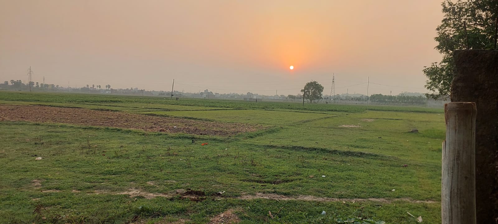 लखीसराय में उमस भरी गर्मी से लोग बेहाल, रात में बूंदाबांदी के आसार