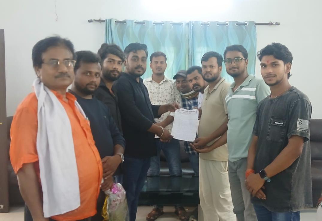 मानसी में पुस्तकालय, पार्क और खेल मैदान निर्माण की मांग, अभाविप ने सौंपा ज्ञापन