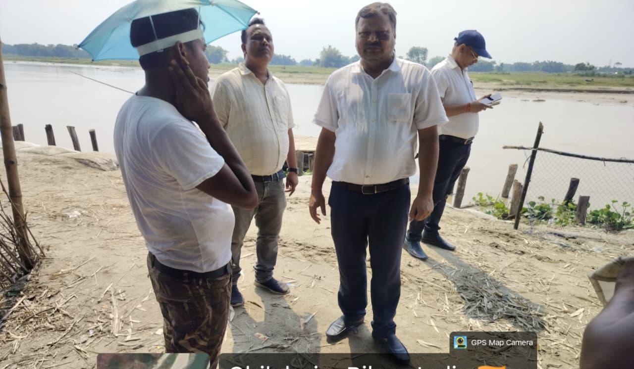 टेढ़ागाछ में बाढ़ को लेकर प्रशासन अलर्ट, अधिकारियों ने प्रभावित क्षेत्रों का किया निरीक्षण