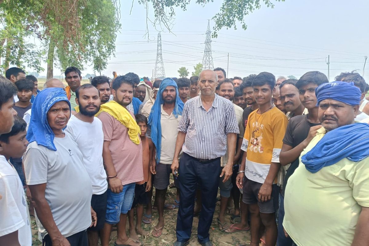 बक्सर के करूअज में कब्रिस्तान की जमीन को लेकर तनाव, प्रशासन ने समय रहते टाला टकराव