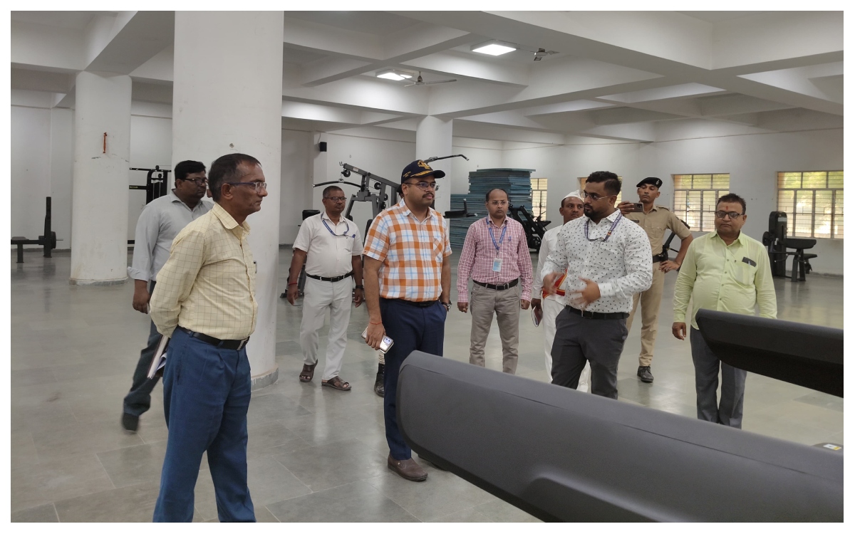 बेतिया में खेल सुविधाओं की समीक्षा, डीडीसी ने खेल परिसरों का किया औचक निरीक्षण
