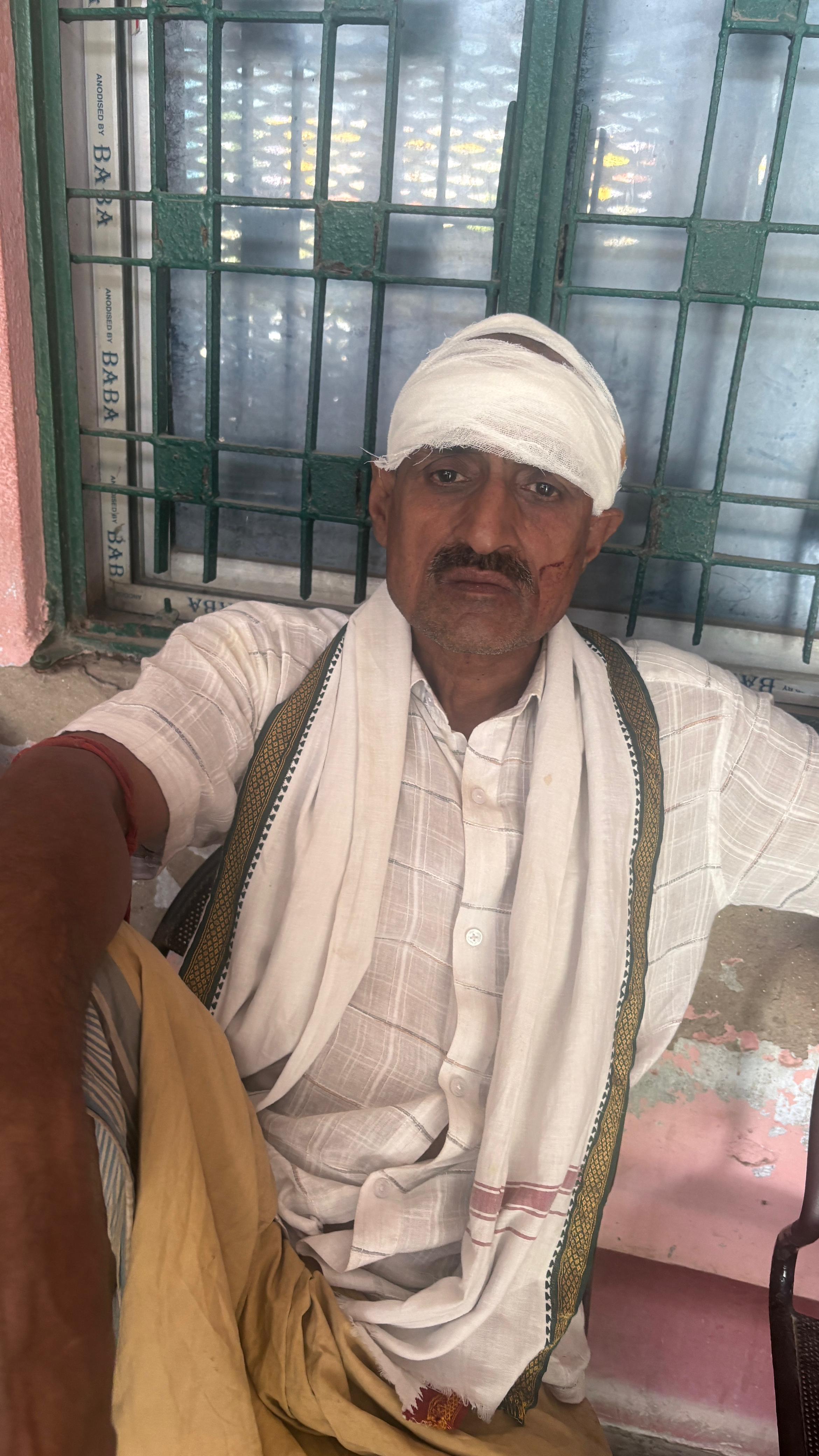 पिता-पुत्र पर जानलेवा हमला, तीन लोगों पर मारपीट करन का आरोप
