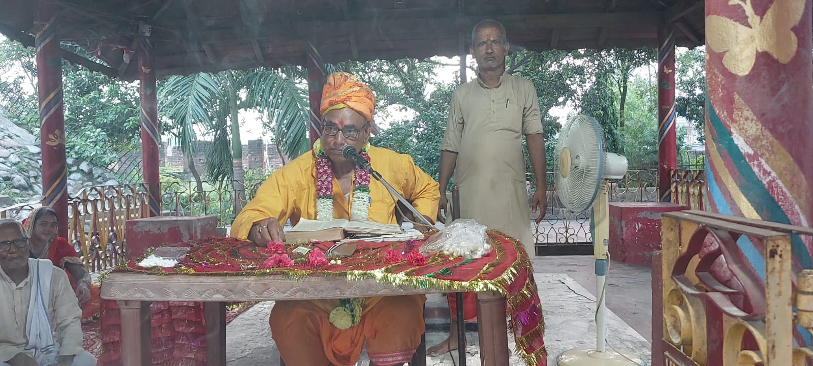 गीता के संदेशों से श्रद्धालुओं को धर्म, कर्म और भक्ति का मिल रहा ज्ञान