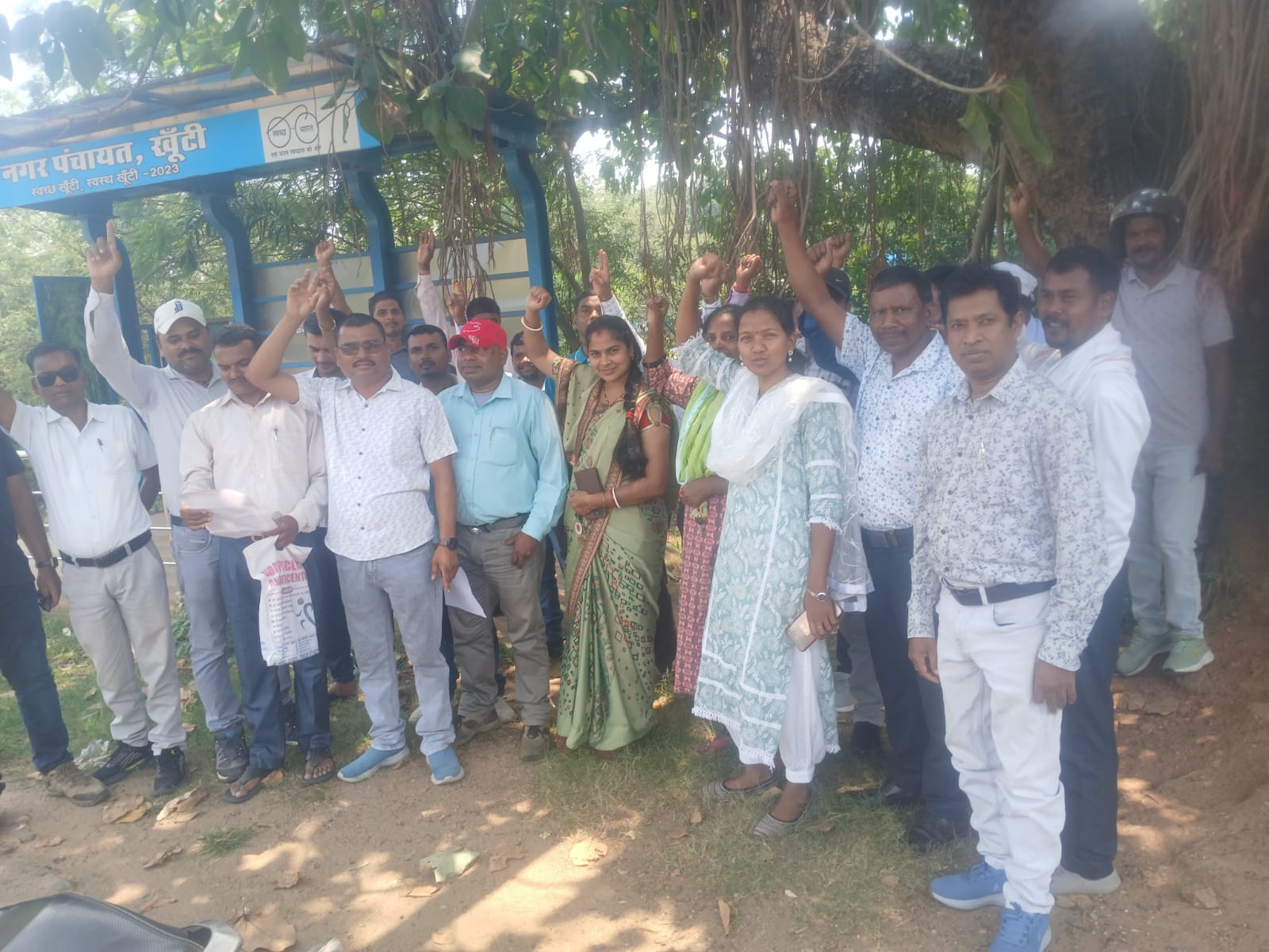 मनरेगाकर्मियों को हड़ताल से लौटने का निर्देश