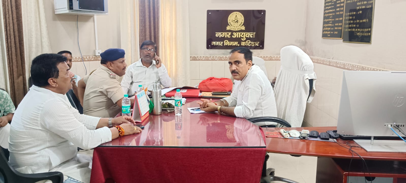 शहर के अड़गड़ा चौक, चौधरी मोहल्ला व मिरचाईबाड़ी में ऑटो व टोटो के लिए बने हैं अस्थाई पार्किंग