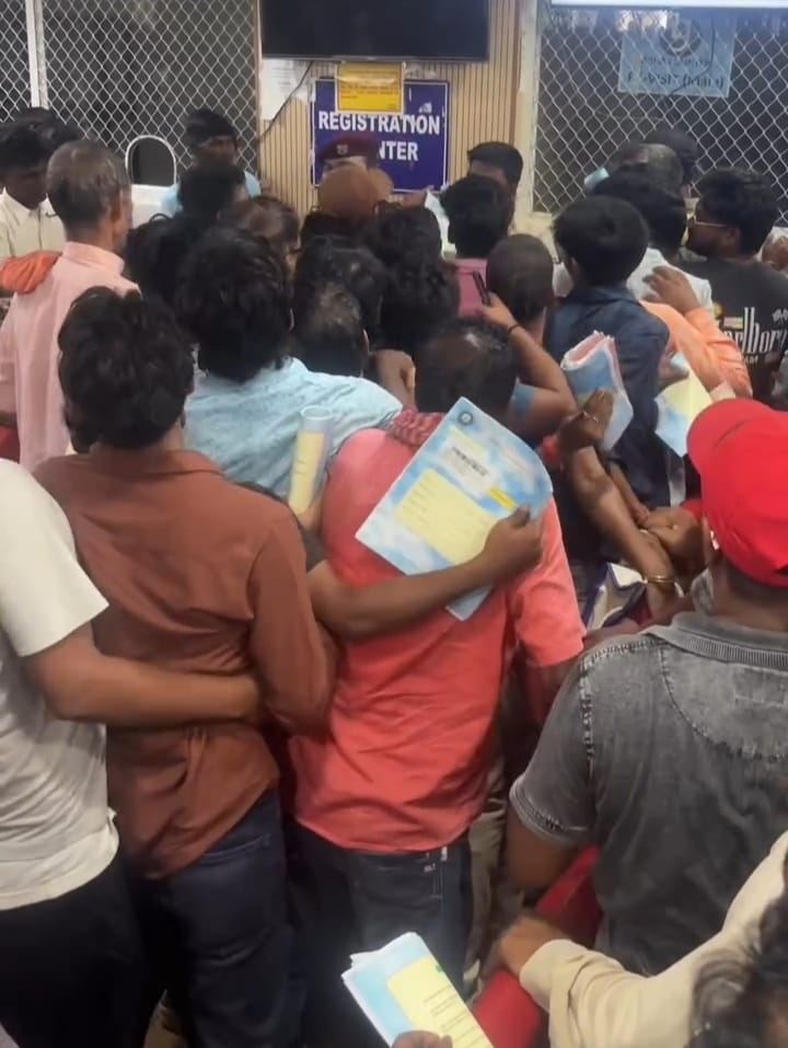 एम्स ओपीडी में टोकन को लेकर बवाल, मरीजों के परिजनों के बीच झड़प से मची अफरा-तफरी