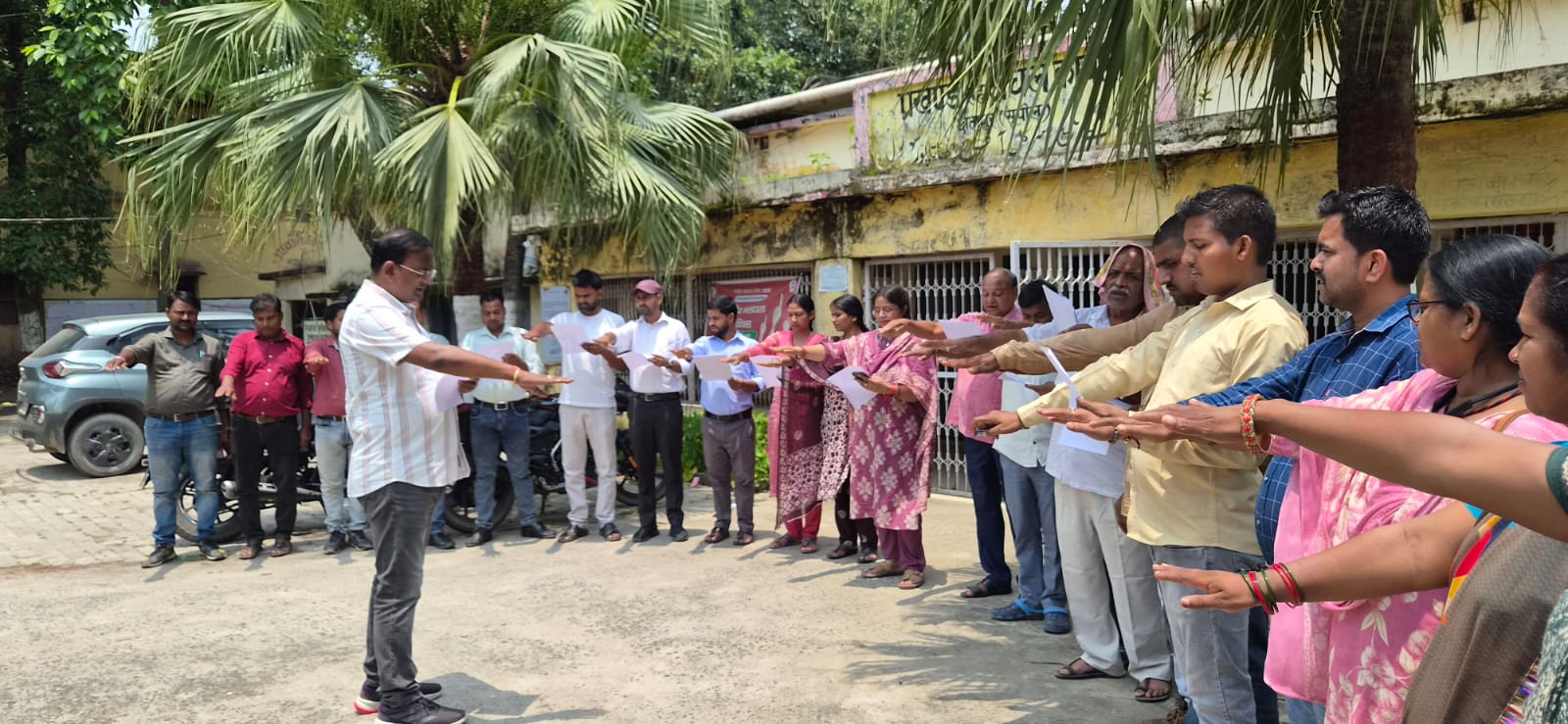 विश्व बाल श्रम निषेध दिवस पर शपथ ग्रहण कार्यक्रम का आयोजन