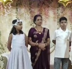 पूर्णिया के रक्तवीर दो साल की उम्र में बच्ची को लिया गोद, 12वें साल भी दे रहे जिंदगी