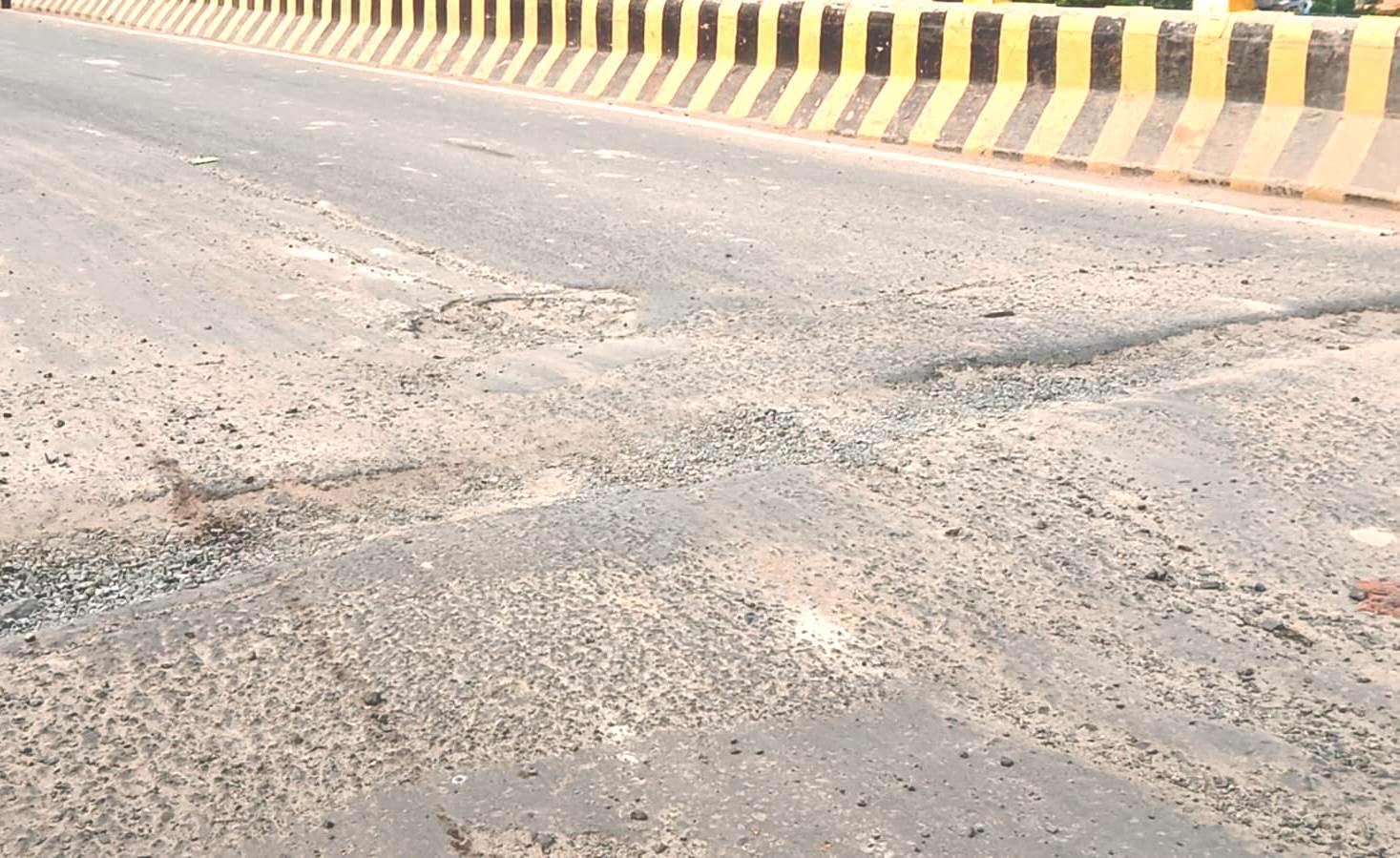सुलतानगंज-देवघर रेलवे ओवरब्रिज पर नही चलेंगे भारी वाहन