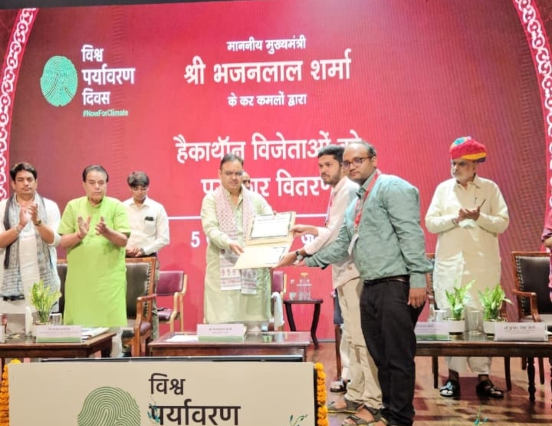 राजस्थान के मुख्यमंत्री भजनलाल शर्मा ने आशुतोष को किया सम्मानित