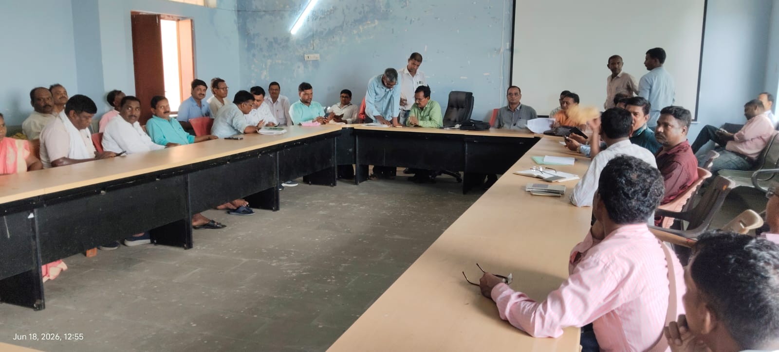 अभियान चलाकर दिव्यांग बच्चों का करें स्कूल में नामांकन : बीइइओ