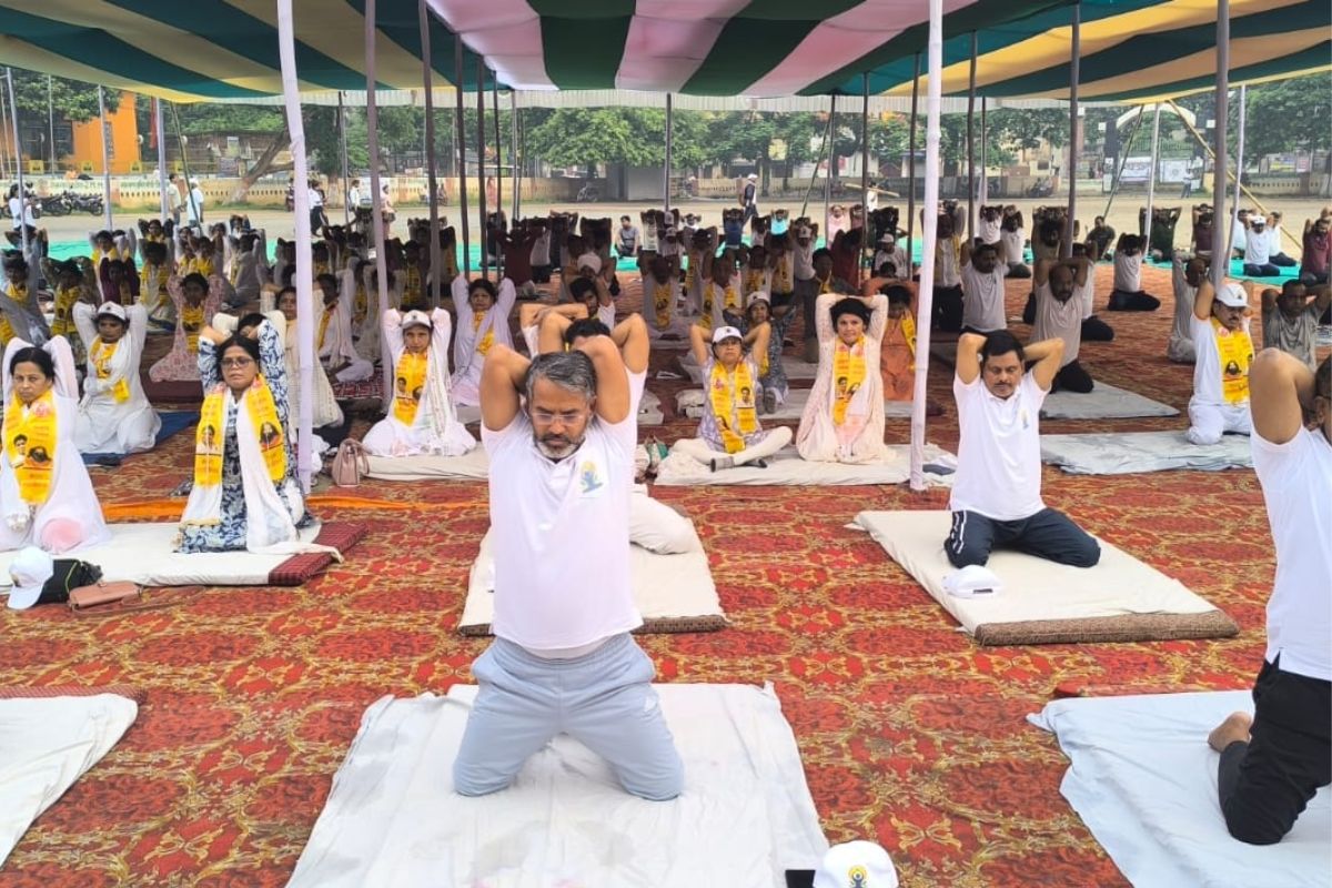 अंतरराष्ट्रीय योग दिवस 2026: झारखंड के अलग-अलग जिलों में योग शिविर का आयोजन